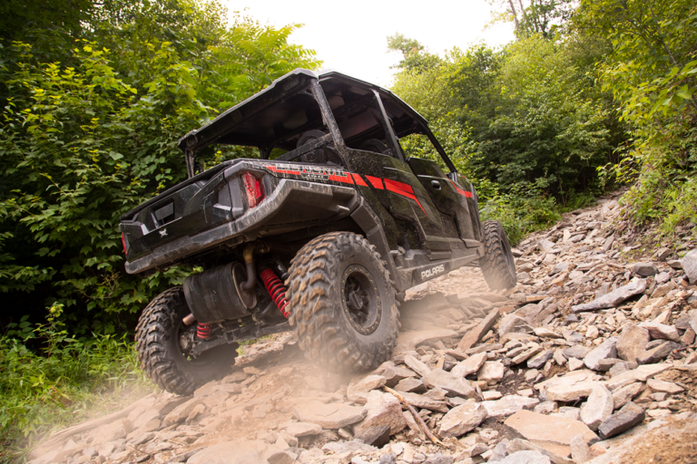MAXXIS - Tire - Rampage - Rear - 32x10R14 - 8 Ply