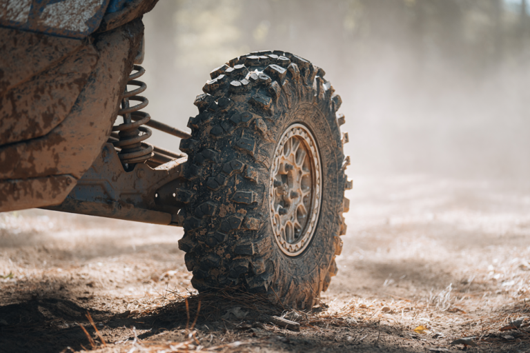 MAXXIS - Tire - Carnivore RT - Front/Rear - 32x10R15 - 8 Ply
